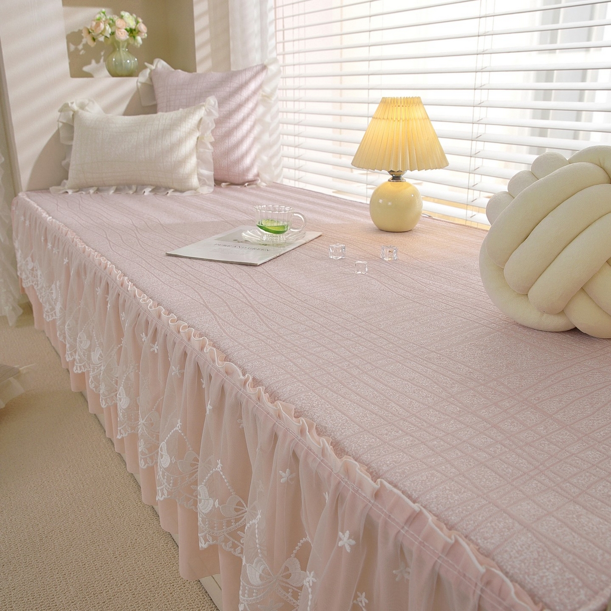 91家纺网 家纺一手货源 找家纺 （总）共鸣沙发垫 2026新款冰豆条纹飘窗垫系列