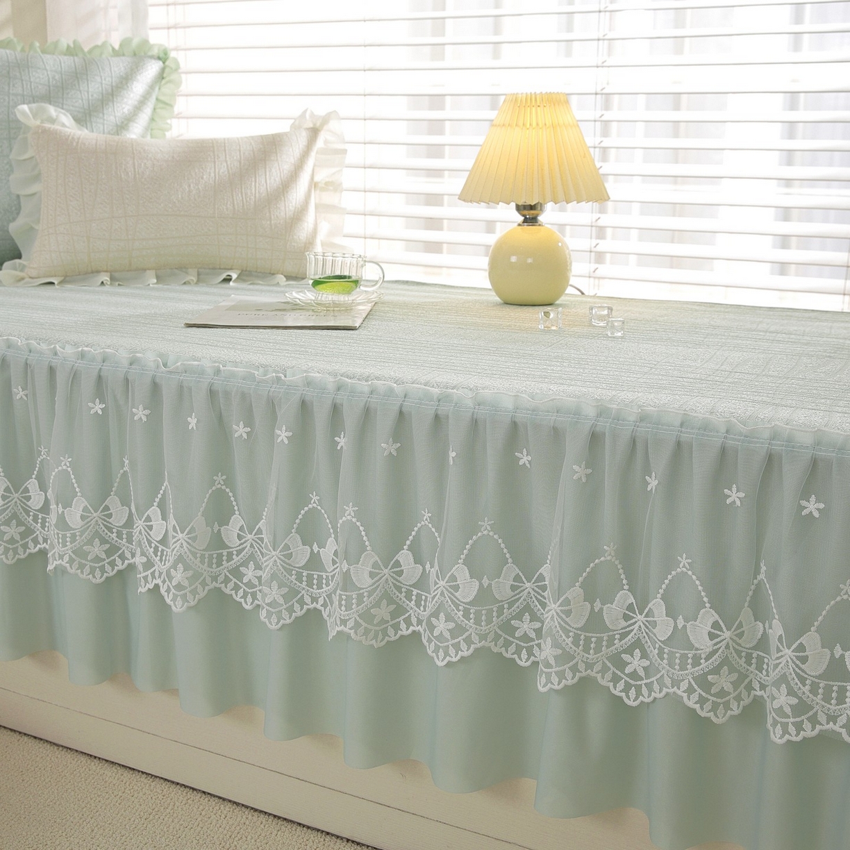 91家纺网 家纺一手货源 找家纺 共鸣沙发垫 2026新款冰豆条纹飘窗垫系列 冰豆条纹绿色