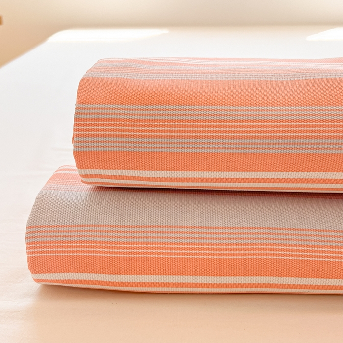 91家纺网 家纺一手货源 找家纺 爱彼家纺 2026新款热卖系列老粗布床单床单三件套凉席 桔灰细条