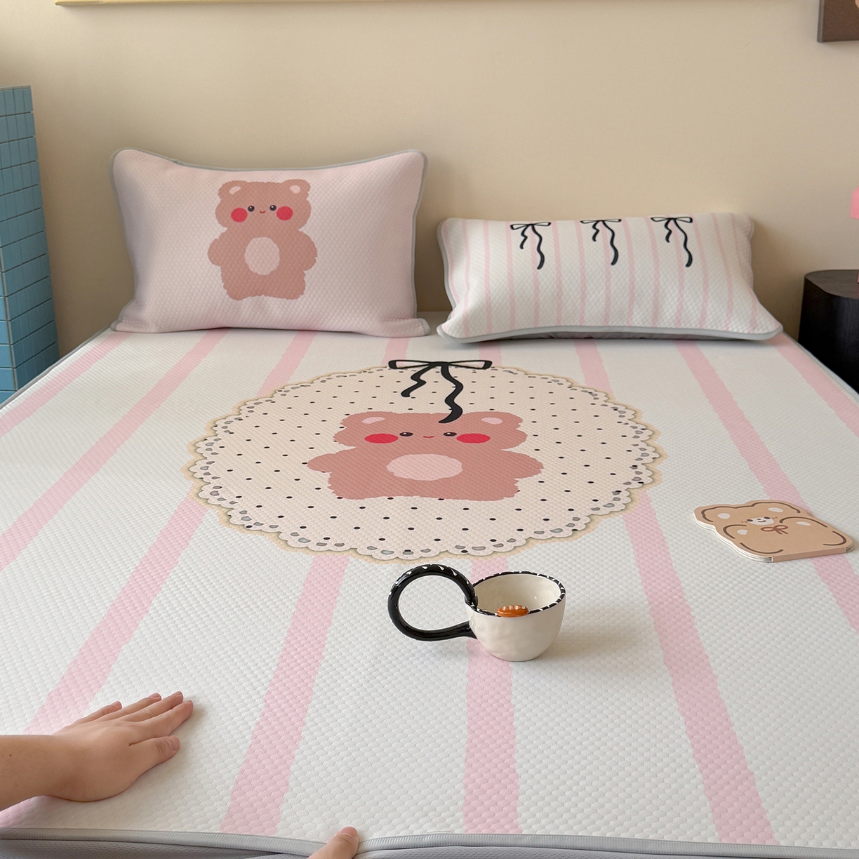 91家纺网 家纺一手货源 找家纺 （总）Sweet dreams甜梦 2026新款A类数码印花凉感豆豆床笠款凉席--大版