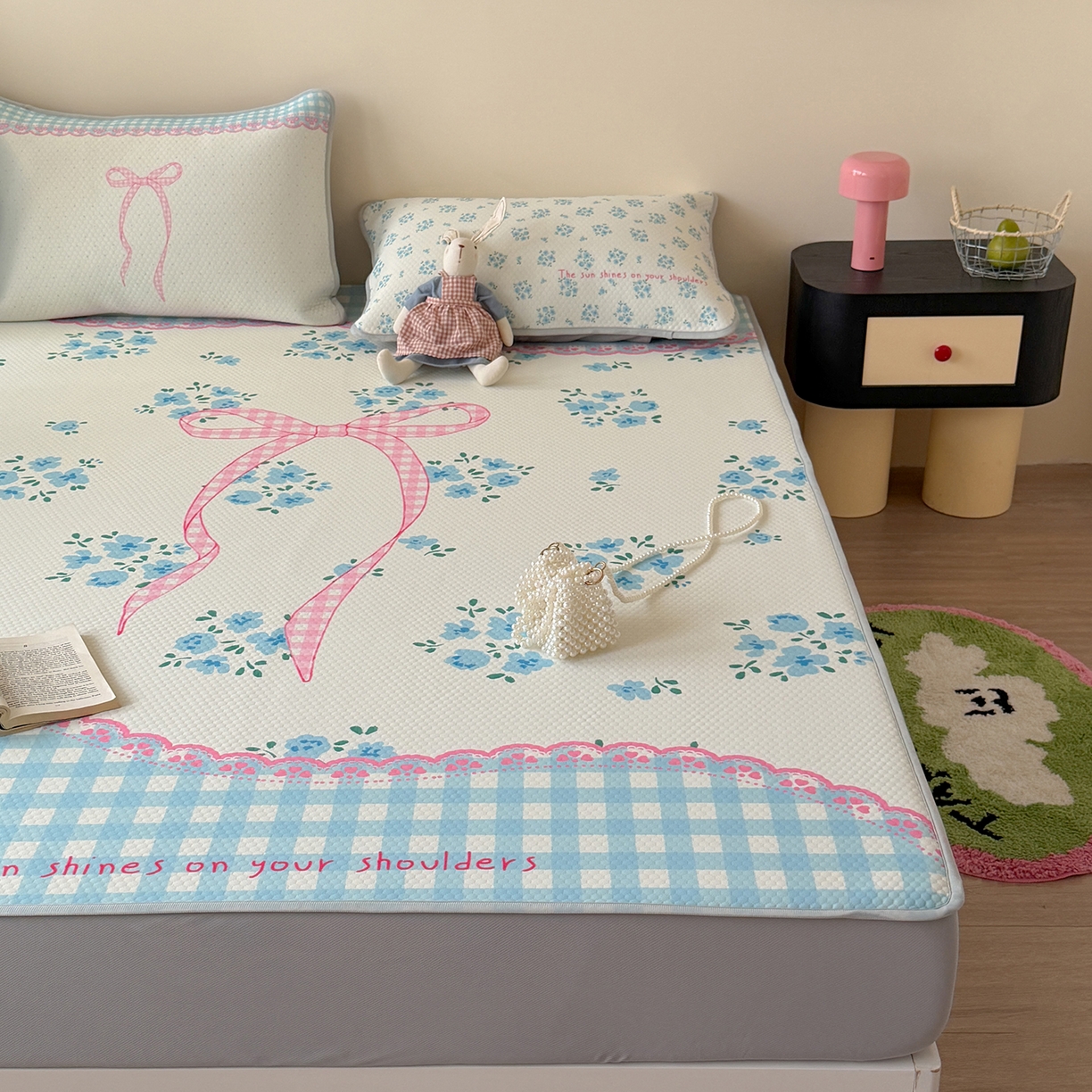 91家纺网 家纺一手货源 找家纺 Sweet dreams甜梦 2026新款A类数码印花凉感豆豆床笠款凉席--大版 花花蝴蝶结