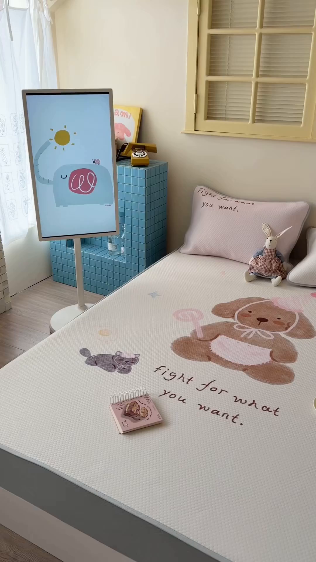 91家纺网 家纺一手货源 找家纺 Sweet dreams甜梦 2026新款A类数码印花凉感豆豆床笠款凉席--大版 狗狗的早餐