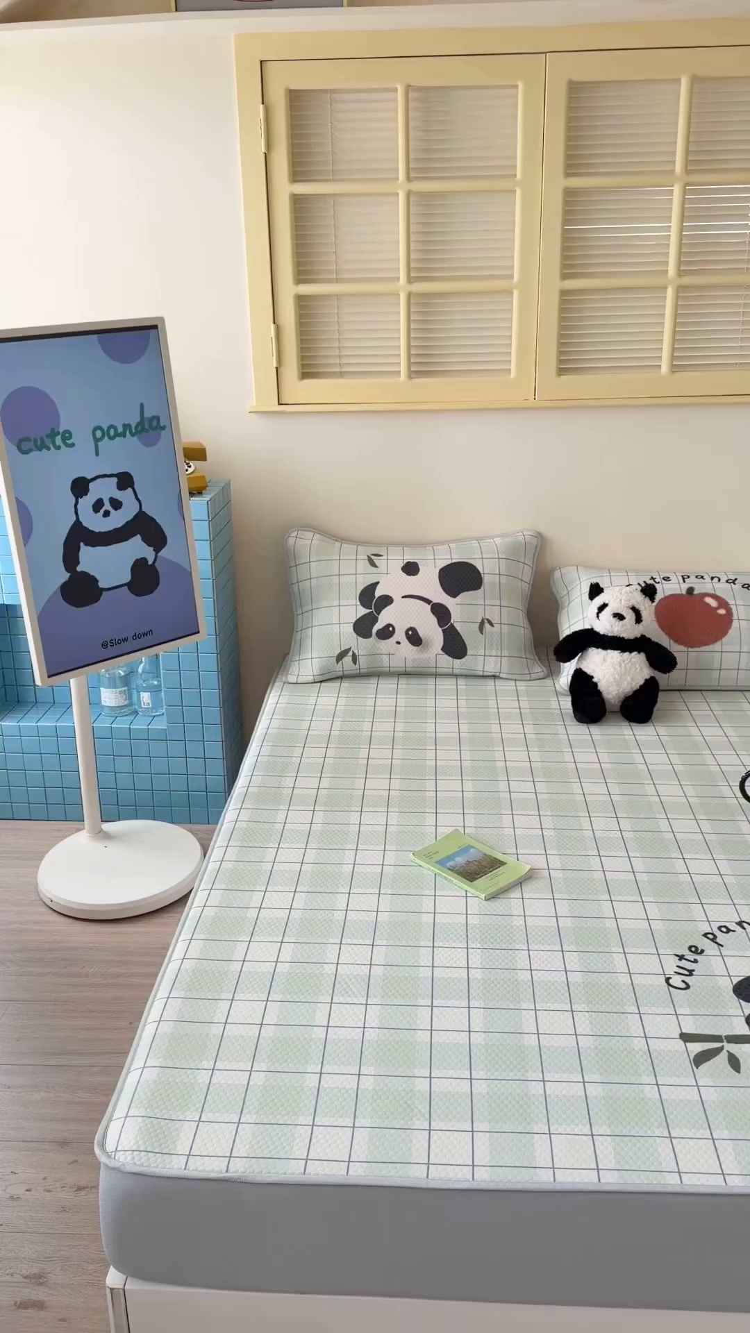 91家纺网 家纺一手货源 找家纺 Sweet dreams甜梦 2026新款A类数码印花凉感豆豆床笠款凉席--大版 苹果熊猫