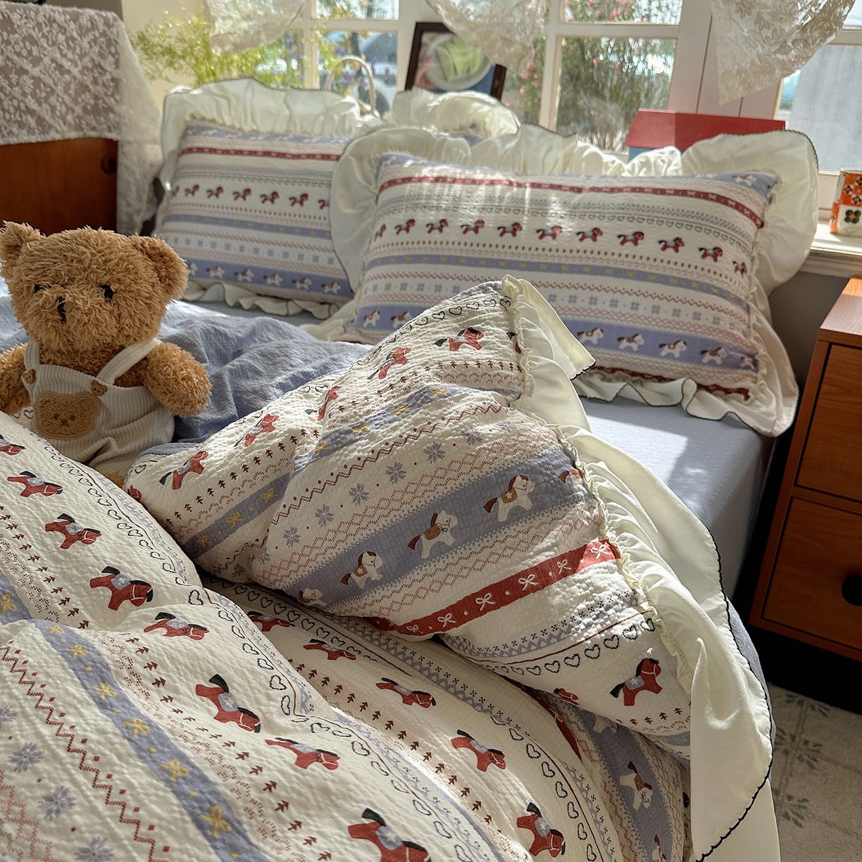 91家纺网 家纺一手货源 找家纺 （总）凯洛奇 2026新款公主风云感泡芙纱花边款四件套