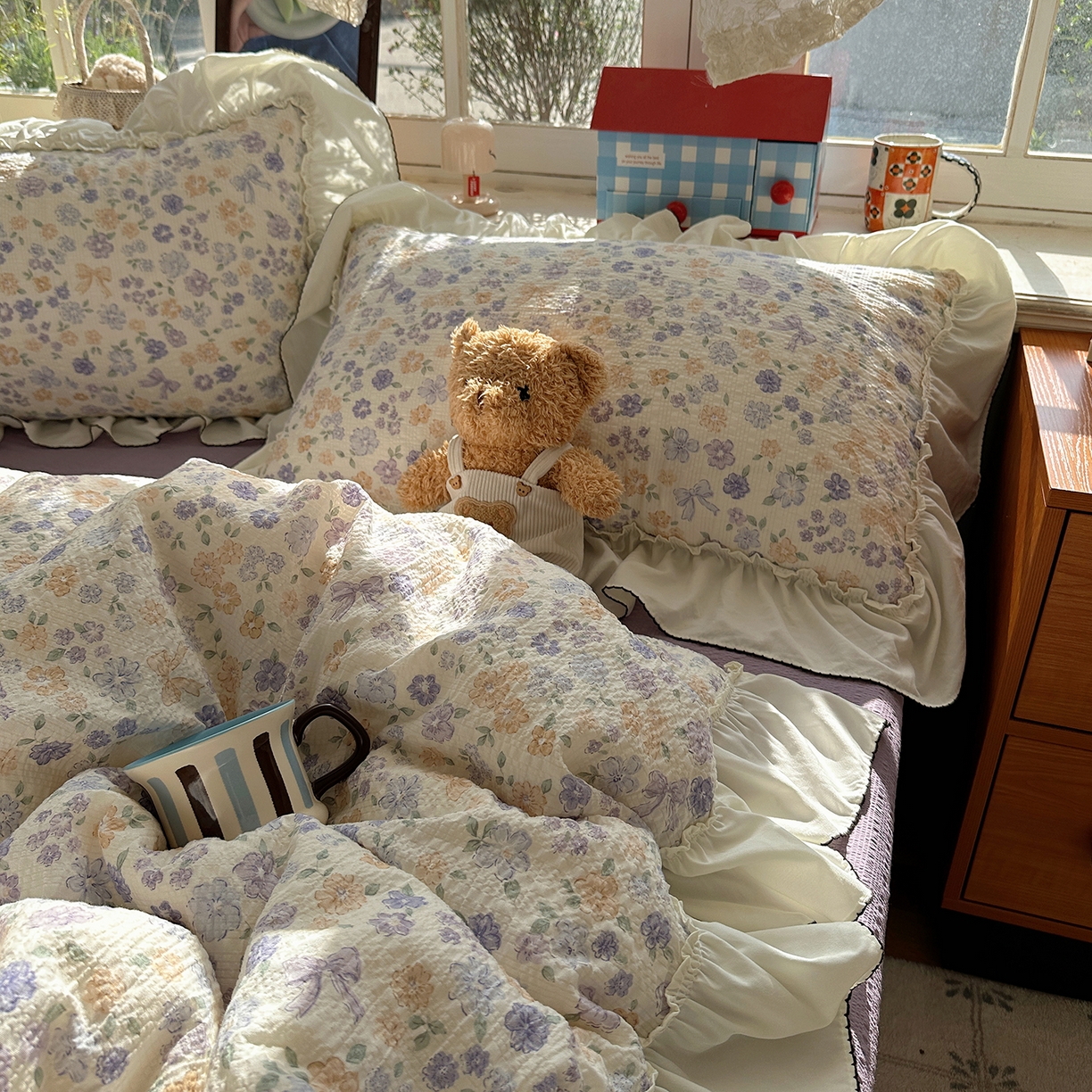 91家纺网 家纺一手货源 找家纺 凯洛奇 2026新款公主风云感泡芙纱花边款四件套 紫花语