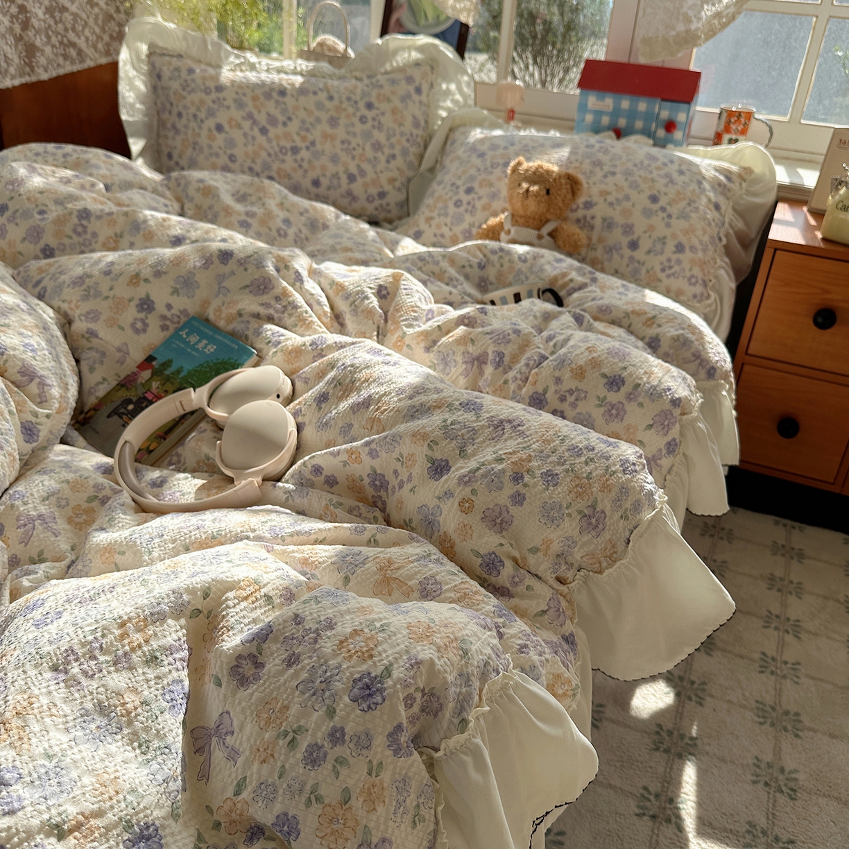 91家纺网 家纺一手货源 找家纺 凯洛奇 2026新款公主风云感泡芙纱花边款四件套 紫花语