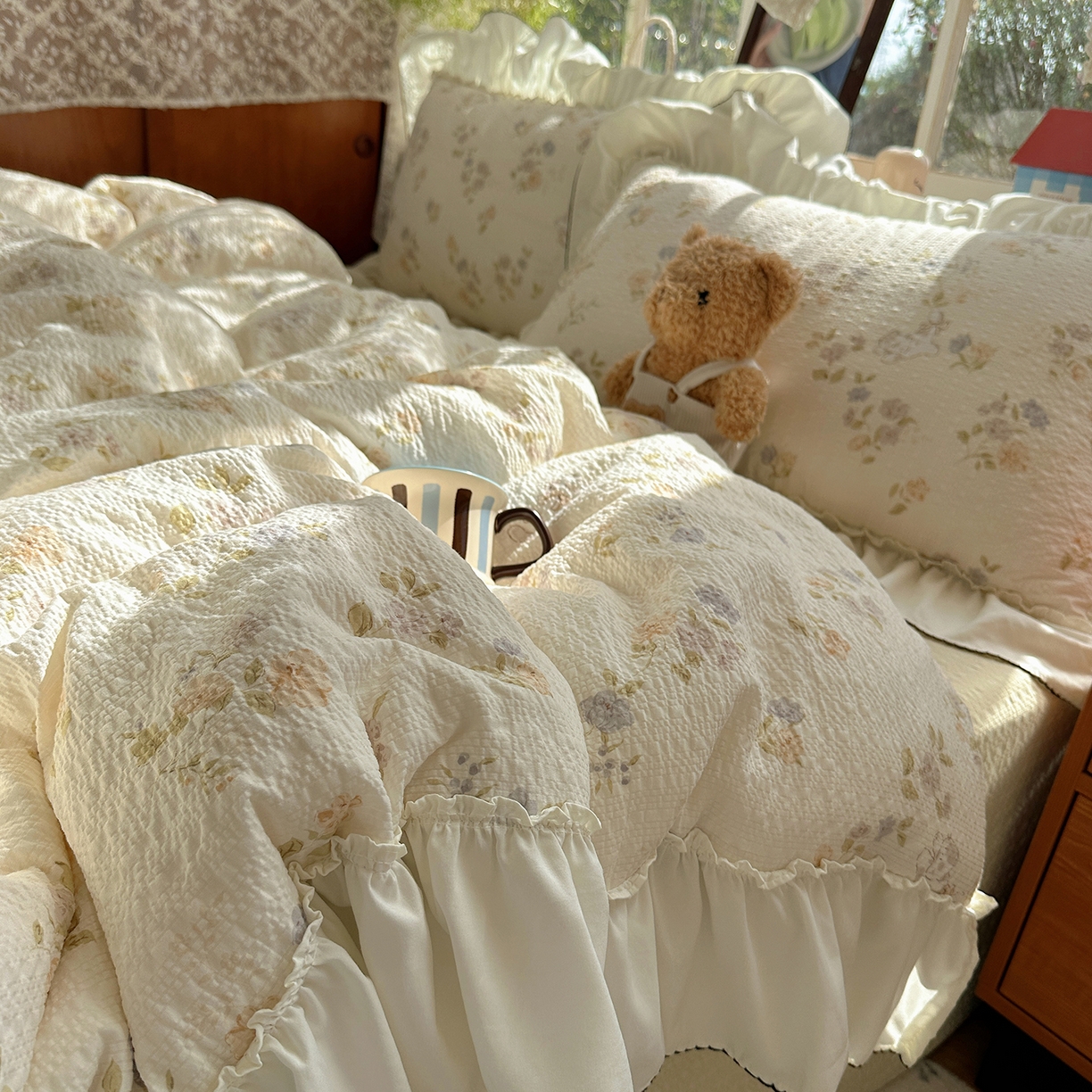 91家纺网 家纺一手货源 找家纺 凯洛奇 2026新款公主风云感泡芙纱花边款四件套 莫兰花