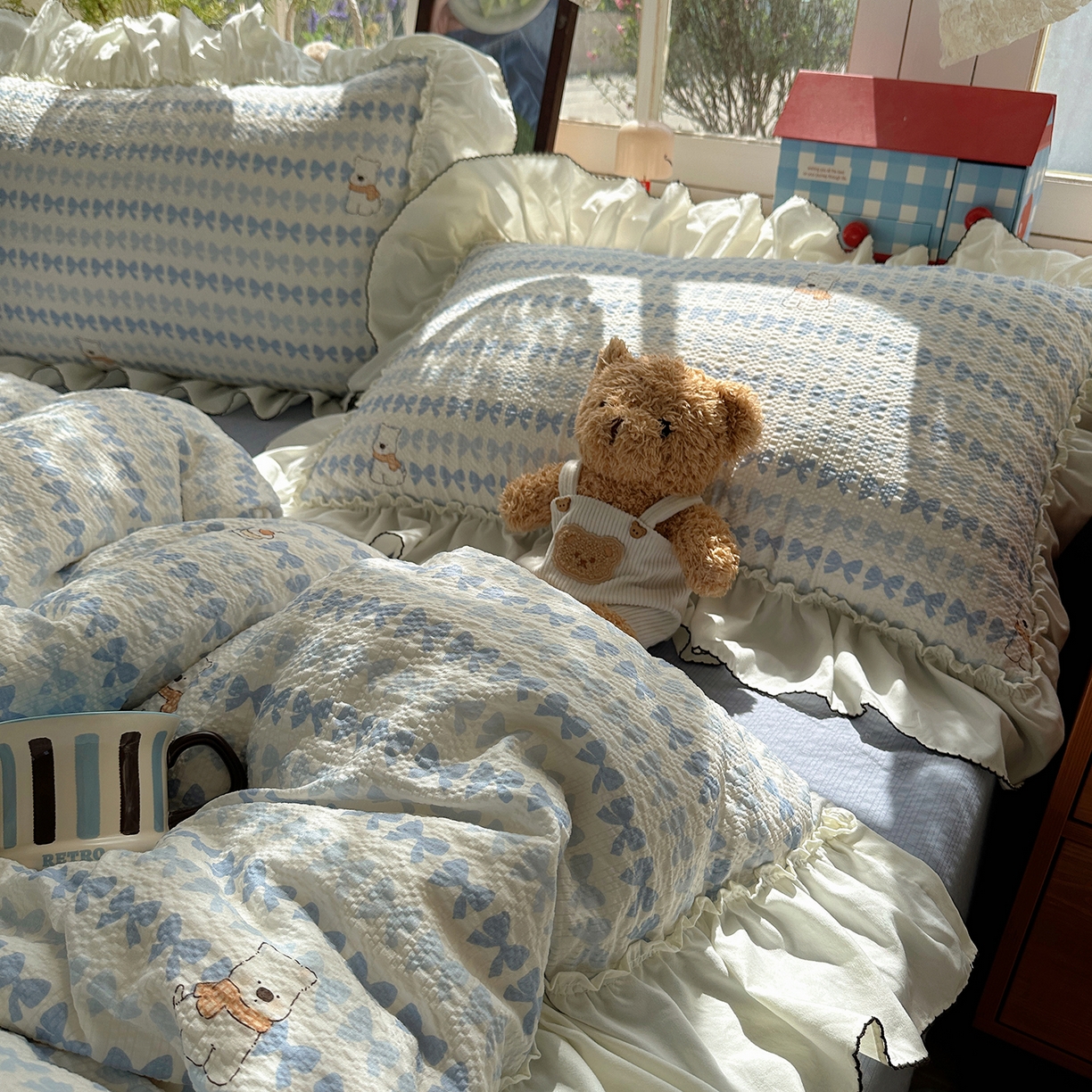 91家纺网 家纺一手货源 找家纺 凯洛奇 2026新款公主风云感泡芙纱花边款四件套 海盐蝶