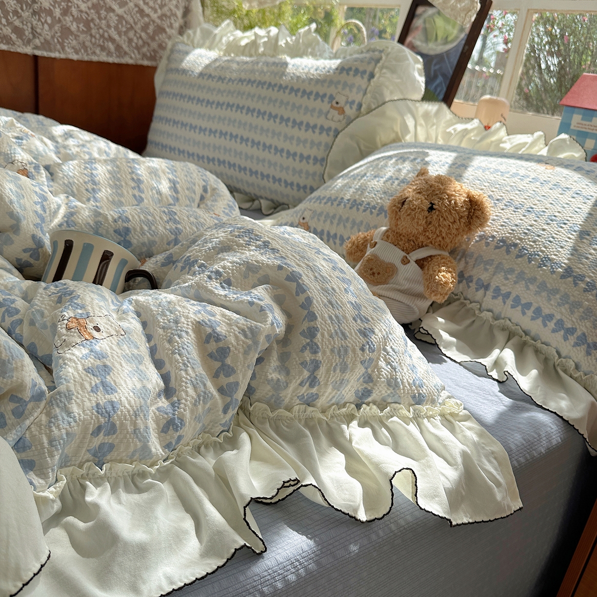 91家纺网 家纺一手货源 找家纺 凯洛奇 2026新款公主风云感泡芙纱花边款四件套 海盐蝶