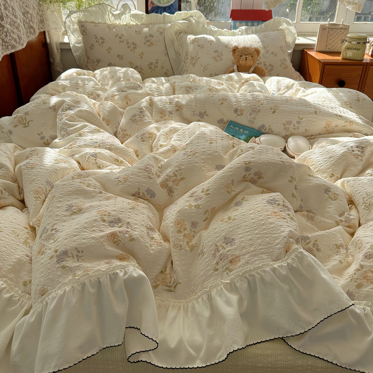 91家纺网 家纺一手货源 找家纺 凯洛奇 2026新款公主风云感泡芙纱花边款四件套 莫兰花