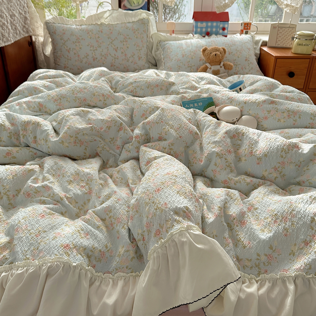 91家纺网 家纺一手货源 找家纺 凯洛奇 2026新款公主风云感泡芙纱花边款四件套 浅蓝花