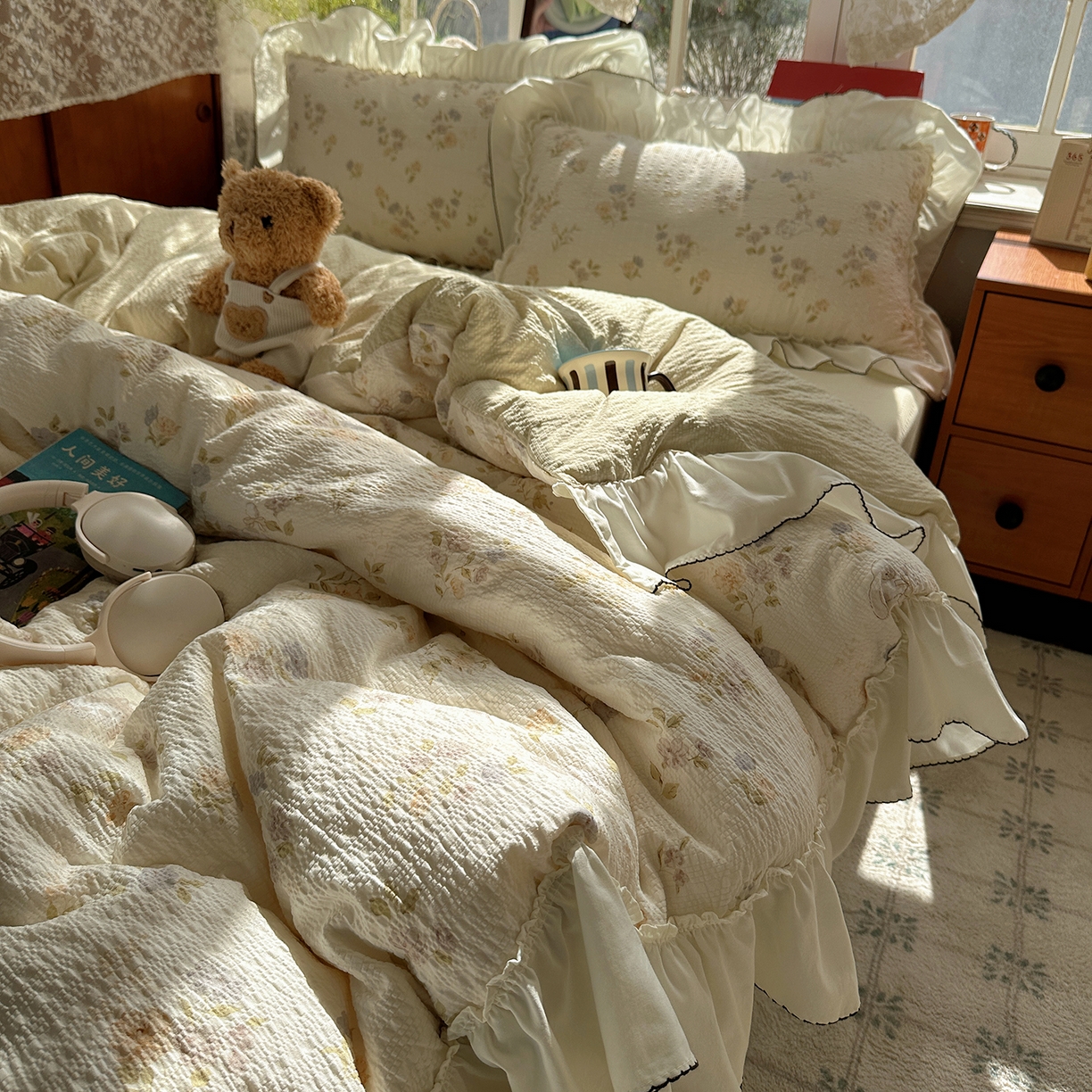 91家纺网 家纺一手货源 找家纺 凯洛奇 2026新款公主风云感泡芙纱花边款四件套 莫兰花