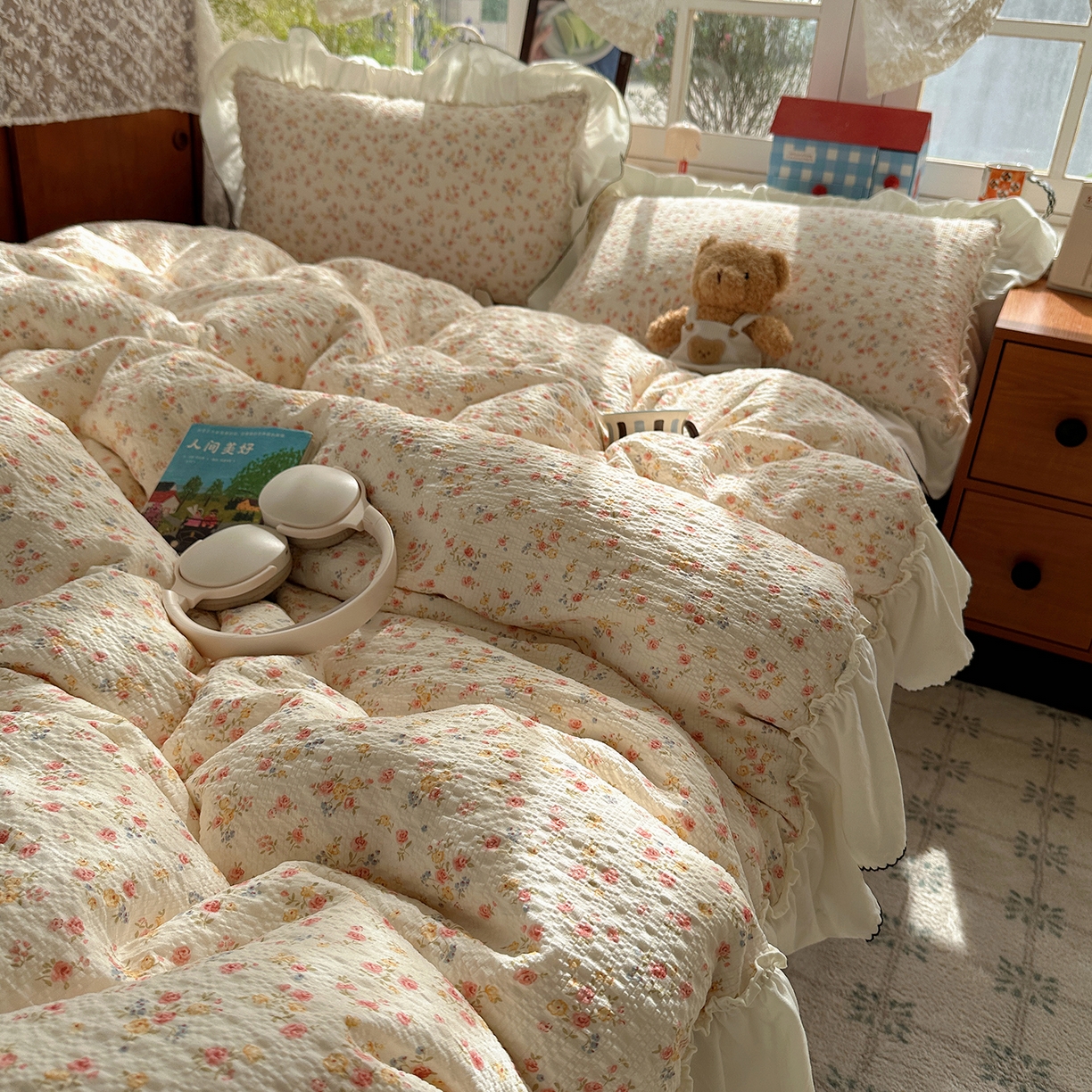 91家纺网 家纺一手货源 找家纺 凯洛奇 2026新款公主风云感泡芙纱花边款四件套 浅花谣