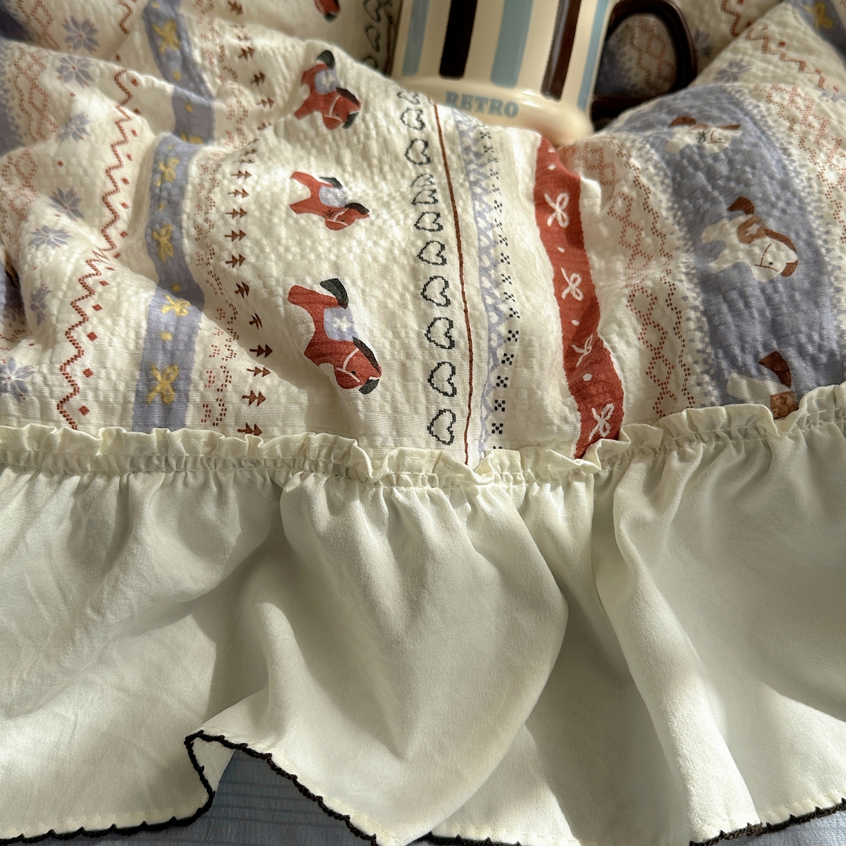 91家纺网 家纺一手货源 找家纺 凯洛奇 2026新款公主风云感泡芙纱花边款四件套 北欧小马