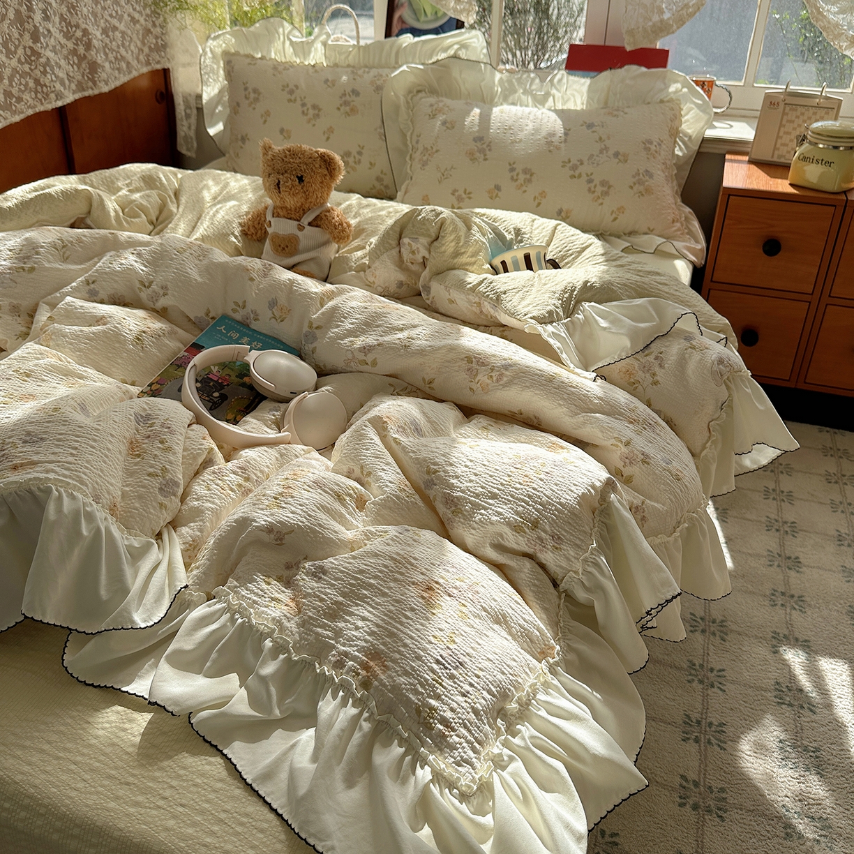 91家纺网 家纺一手货源 找家纺 凯洛奇 2026新款公主风云感泡芙纱花边款四件套 莫兰花