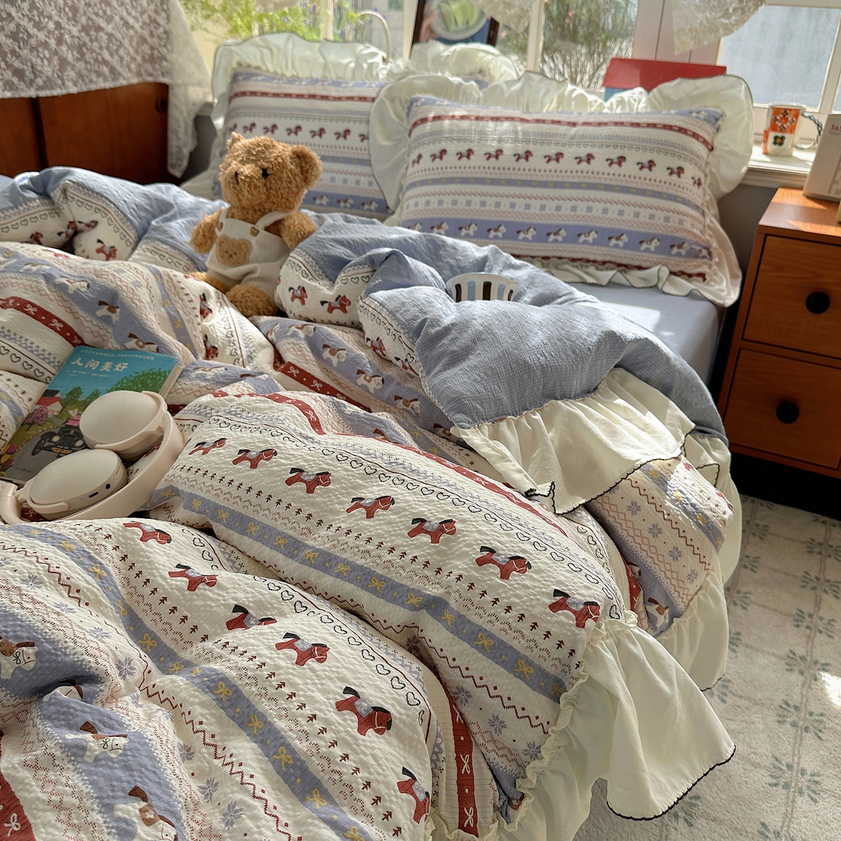 91家纺网 家纺一手货源 找家纺 凯洛奇 2026新款公主风云感泡芙纱花边款四件套 北欧小马