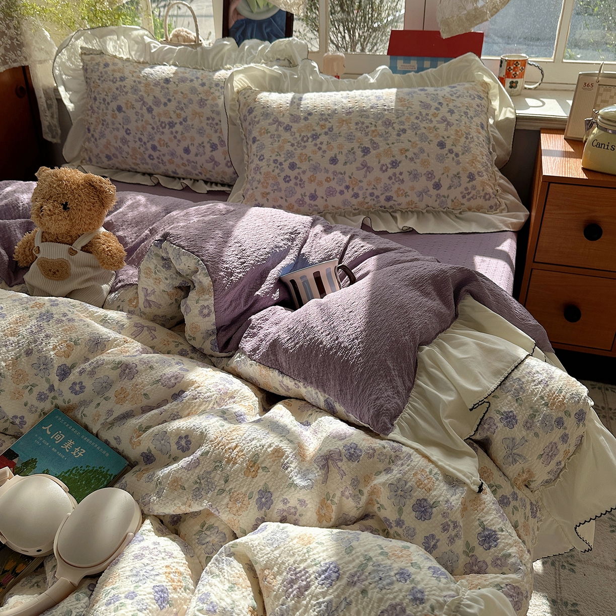 91家纺网 家纺一手货源 找家纺 凯洛奇 2026新款公主风云感泡芙纱花边款四件套 紫花语