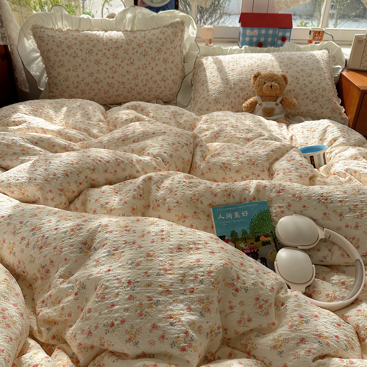 91家纺网 家纺一手货源 找家纺 凯洛奇 2026新款公主风云感泡芙纱花边款四件套 浅花谣