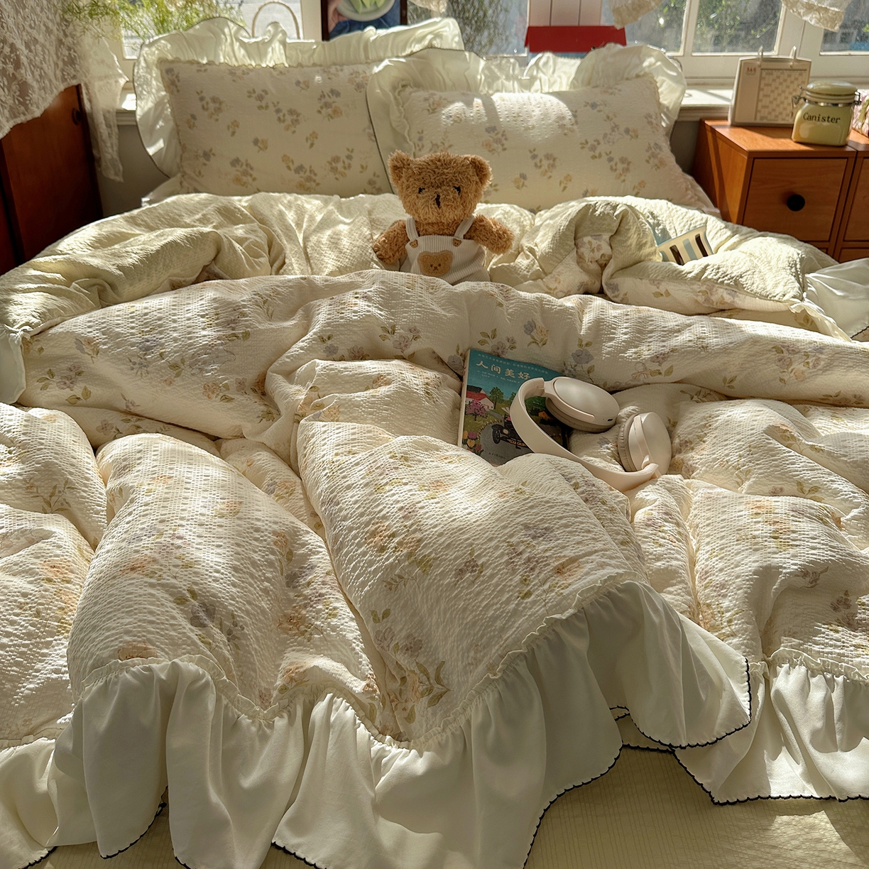 91家纺网 家纺一手货源 找家纺 凯洛奇 2026新款公主风云感泡芙纱花边款四件套 莫兰花