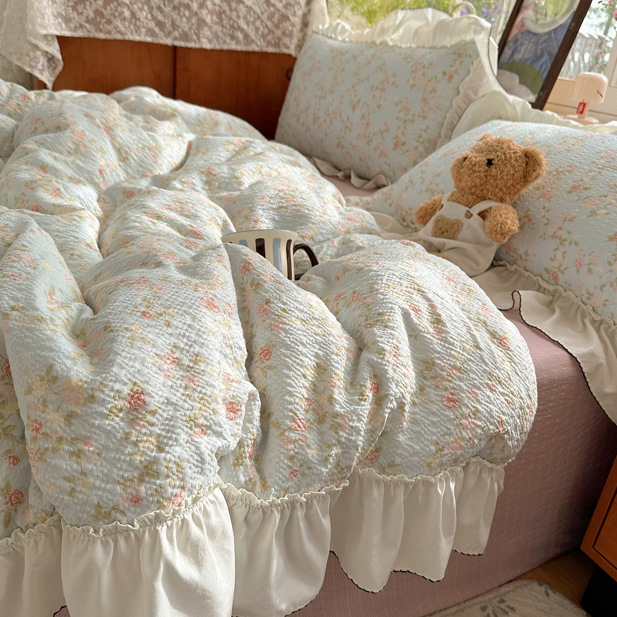 91家纺网 家纺一手货源 找家纺 凯洛奇 2026新款公主风云感泡芙纱花边款四件套 浅蓝花