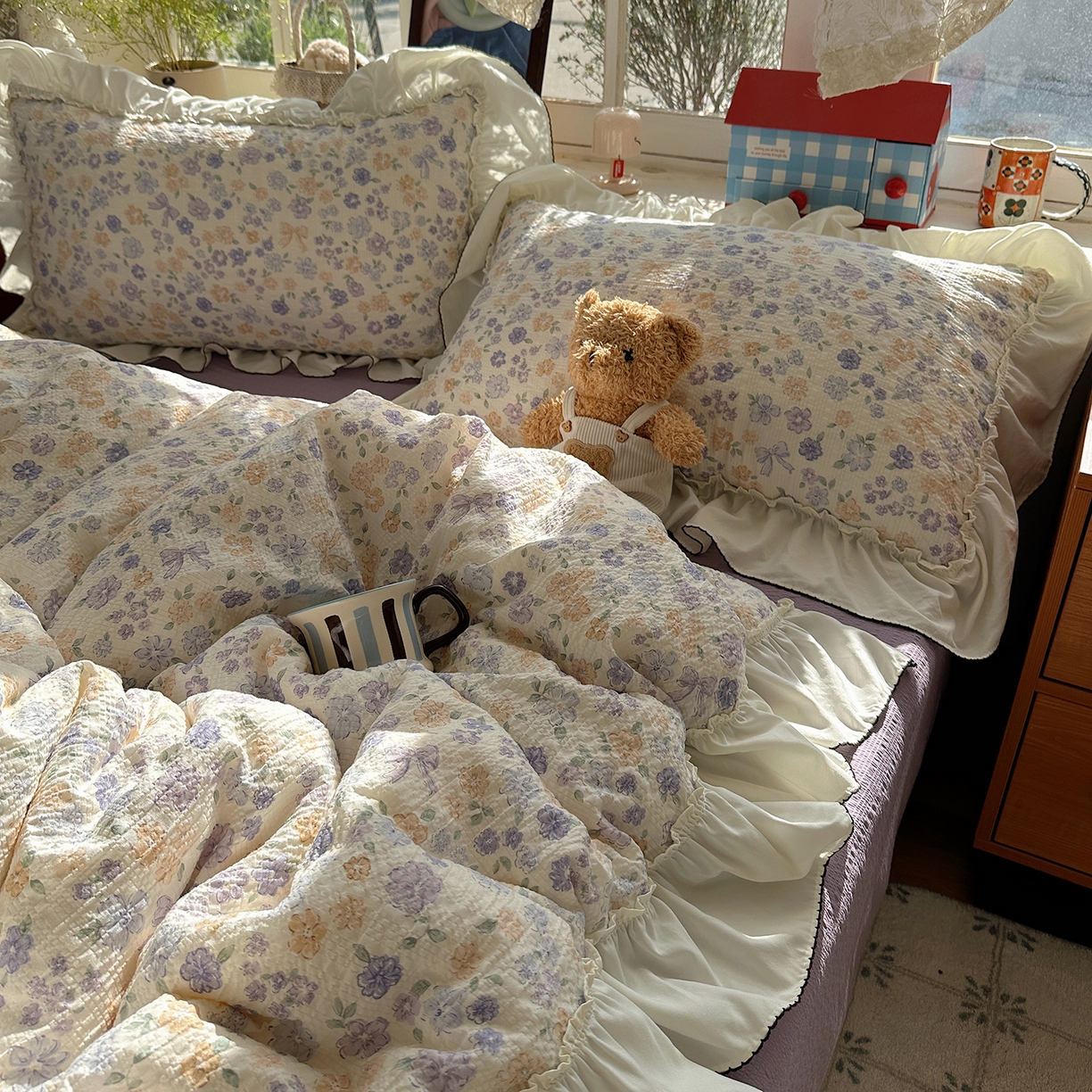 91家纺网 家纺一手货源 找家纺 凯洛奇 2026新款公主风云感泡芙纱花边款四件套 紫花语