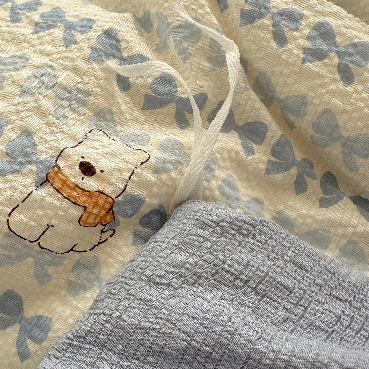 91家纺网 家纺一手货源 找家纺 凯洛奇 2026新款公主风云感泡芙纱花边款四件套 海盐蝶