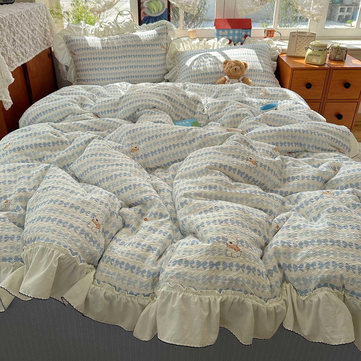 91家纺网 家纺一手货源 找家纺 凯洛奇 2026新款公主风云感泡芙纱花边款四件套 海盐蝶