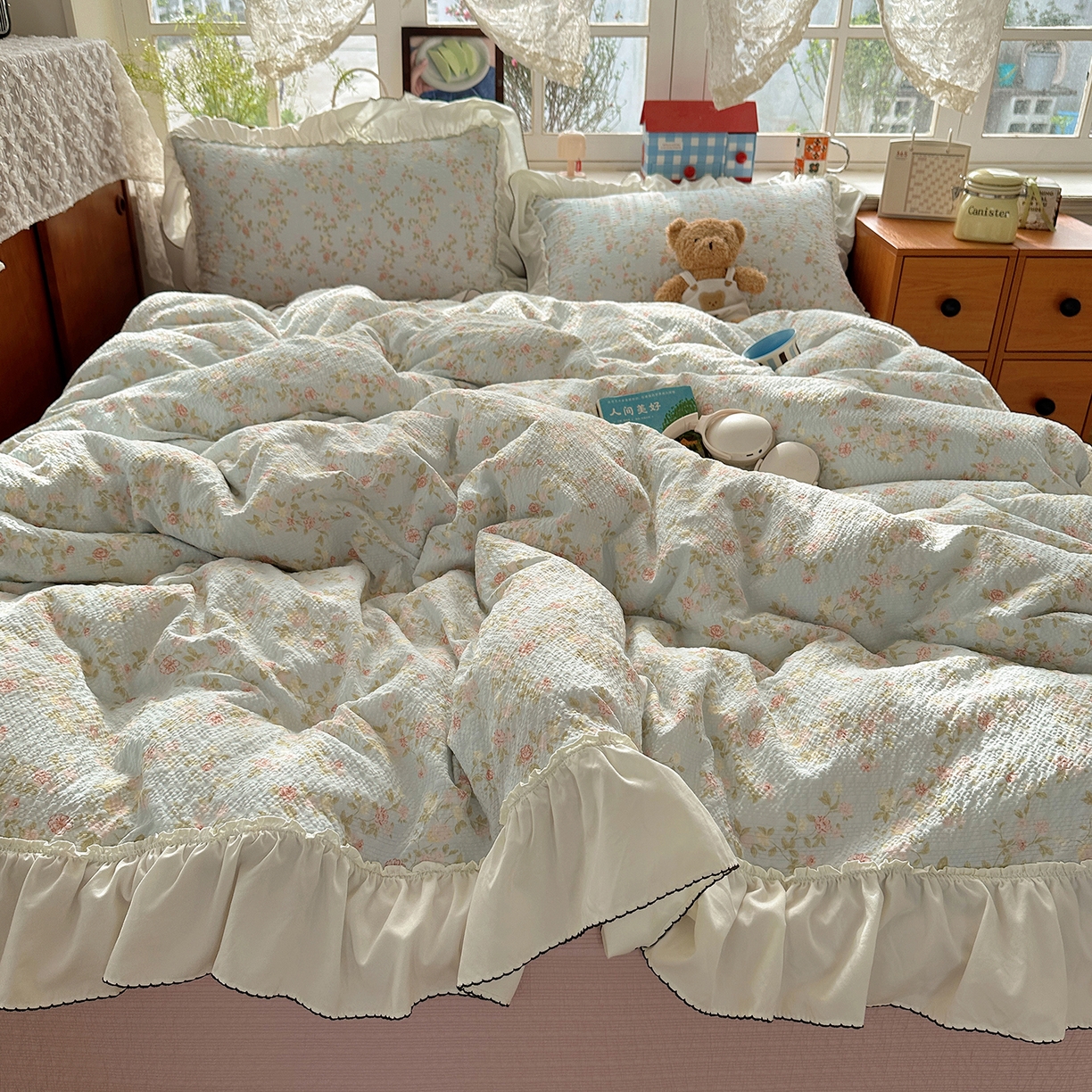 91家纺网 家纺一手货源 找家纺 凯洛奇 2026新款公主风云感泡芙纱花边款四件套 浅蓝花