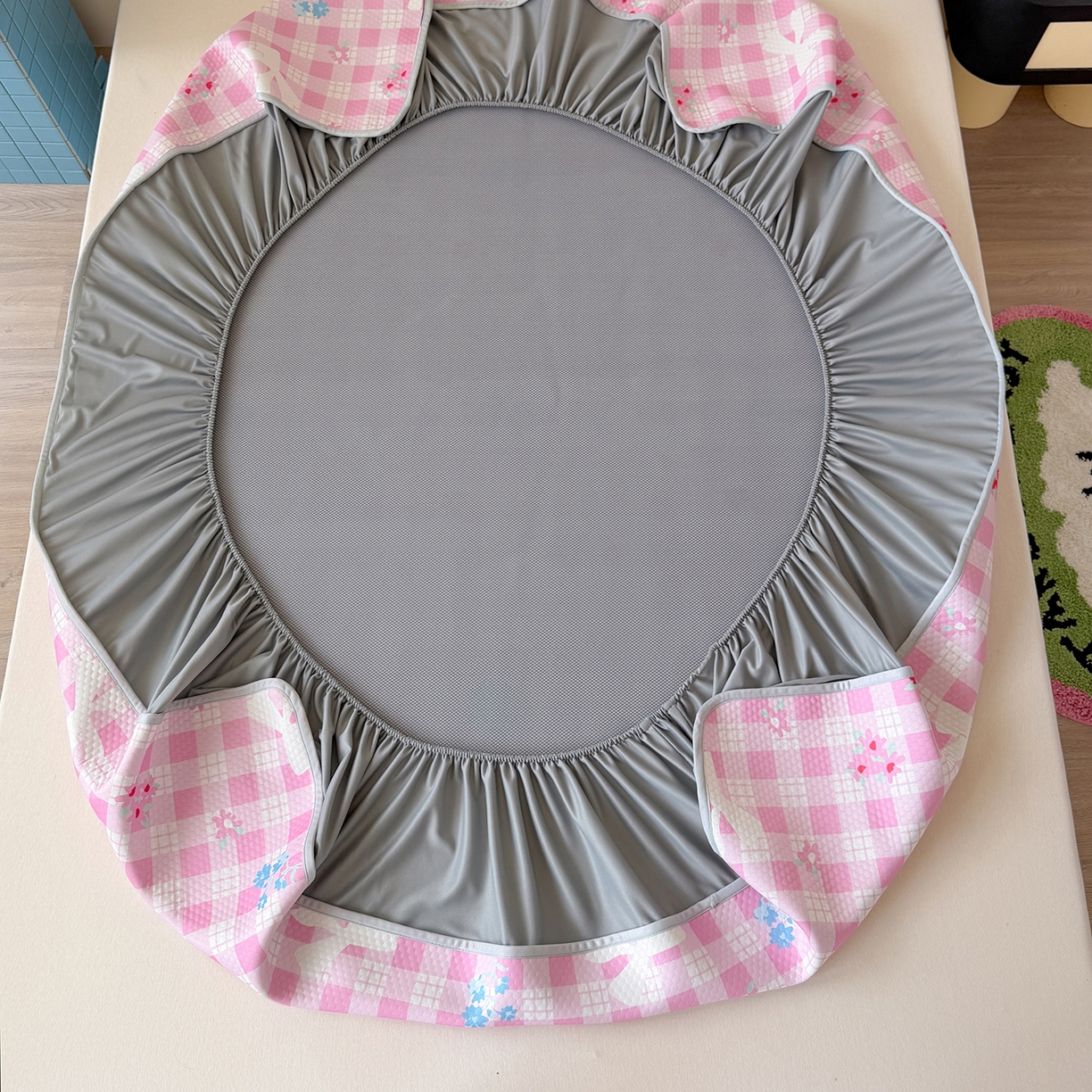 91家纺网 家纺一手货源 找家纺 Sweet dreams甜梦 2026新款A类数码印花凉感豆豆床笠款凉席--小版 格子蝴蝶结