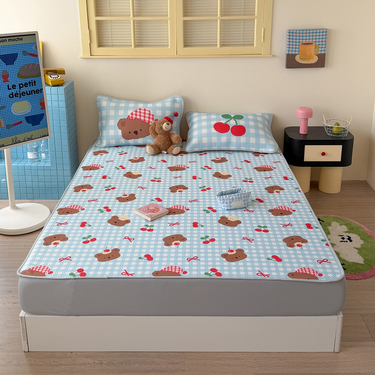 91家纺网 家纺一手货源 找家纺 Sweet dreams甜梦 2026新款A类数码印花凉感豆豆床笠款凉席--小版 格子小熊