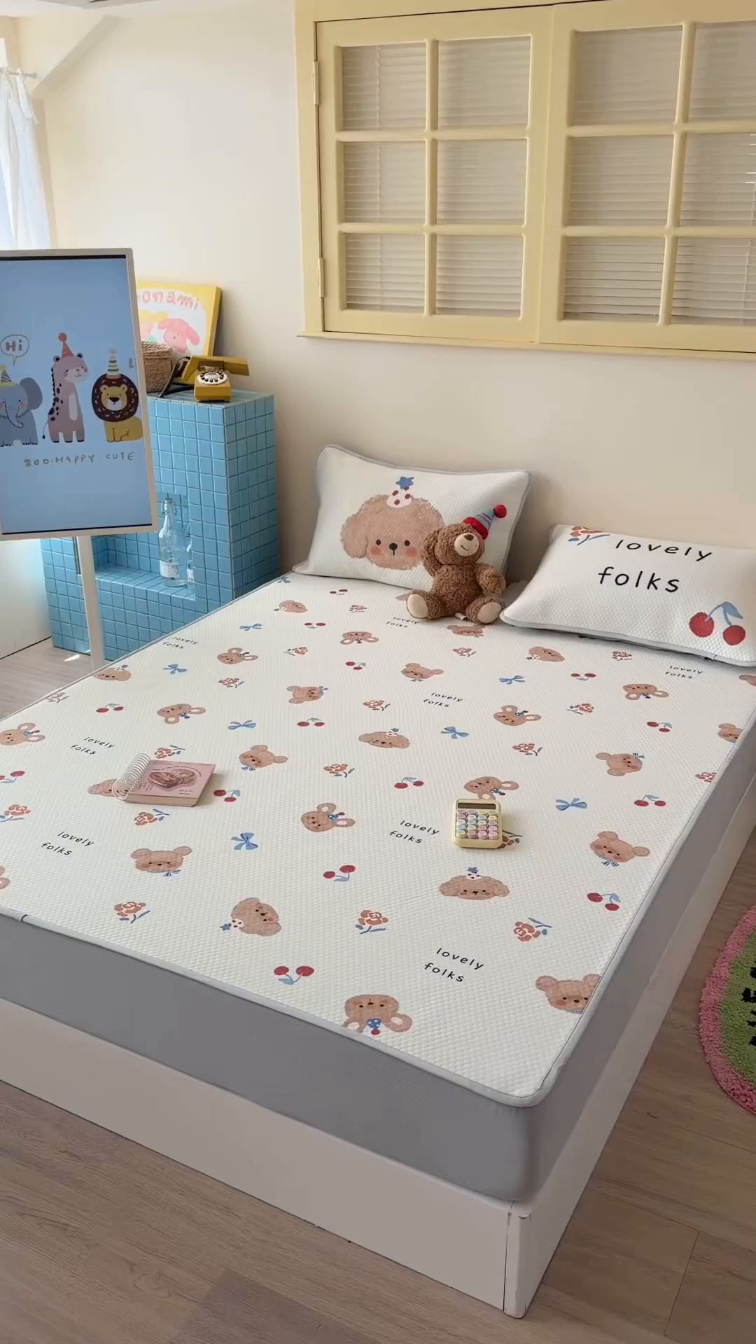 91家纺网 家纺一手货源 找家纺 Sweet dreams甜梦 2026新款A类数码印花凉感豆豆床笠款凉席--小版 蝴蝶结狗狗