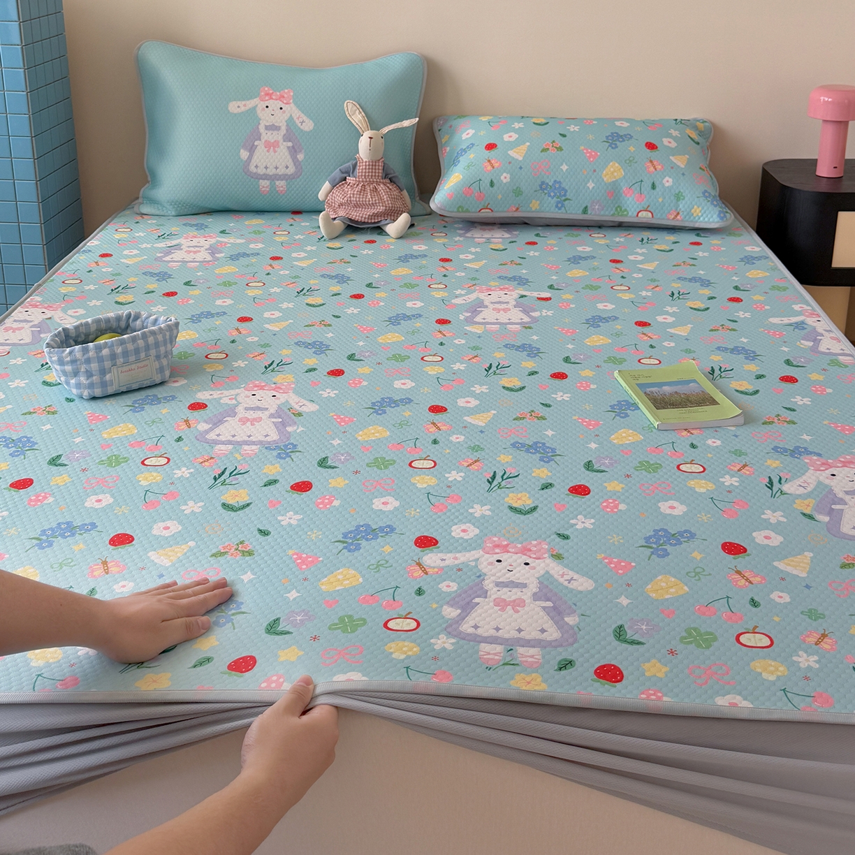Sweet dreams甜梦 2026新款A类数码印花凉感豆豆床笠款凉席--小版 花花小兔