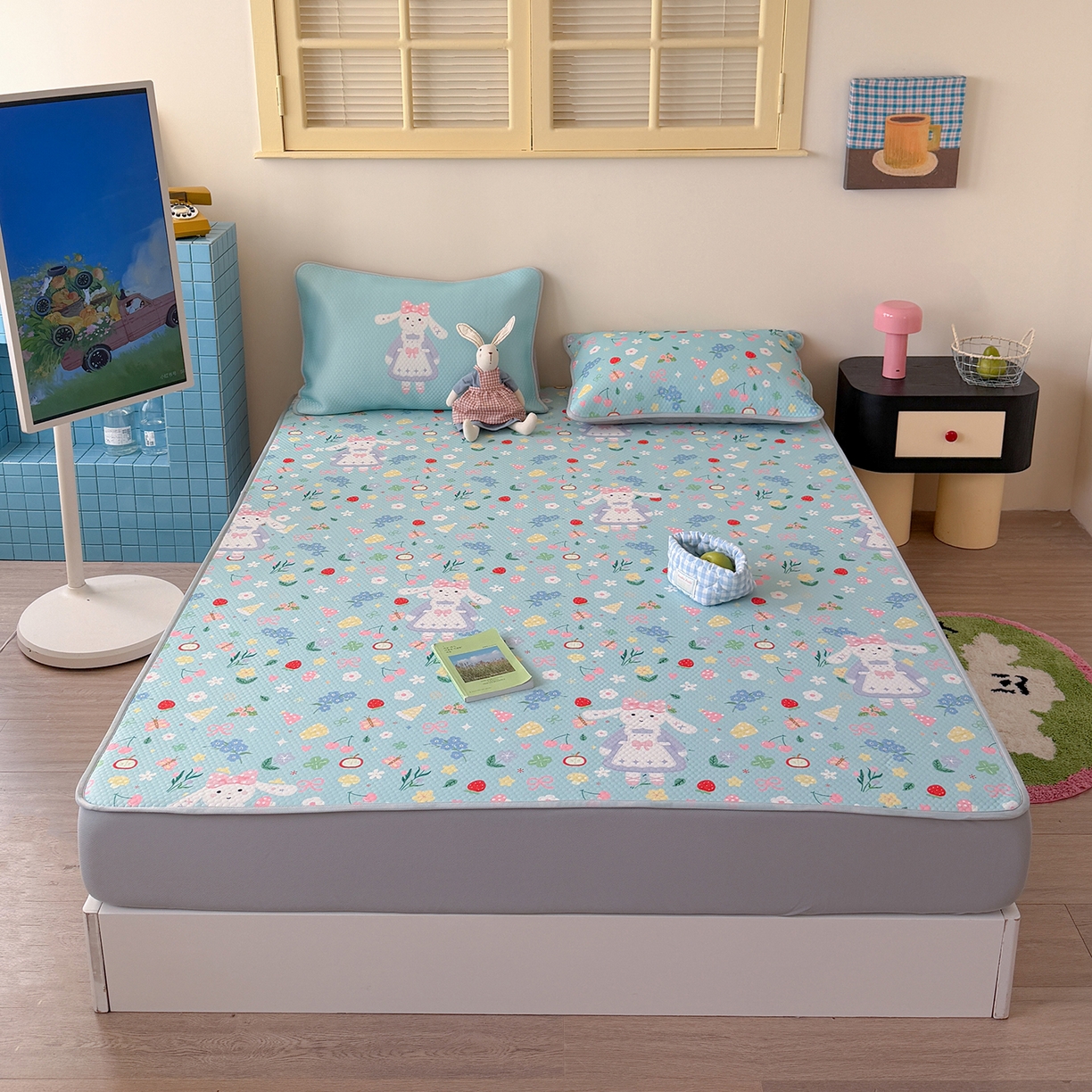 91家纺网 家纺一手货源 找家纺 Sweet dreams甜梦 2026新款A类数码印花凉感豆豆床笠款凉席--小版 花花小兔