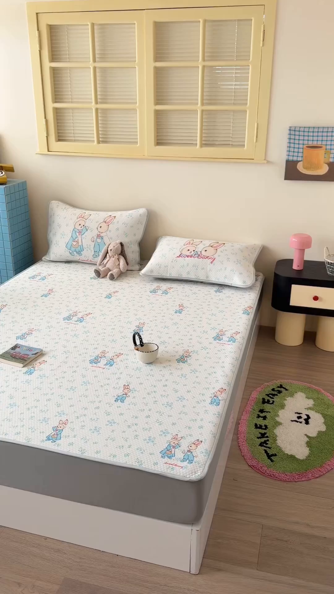 91家纺网 家纺一手货源 找家纺 Sweet dreams甜梦 2026新款A类数码印花凉感豆豆床笠款凉席--小版 花纹兔