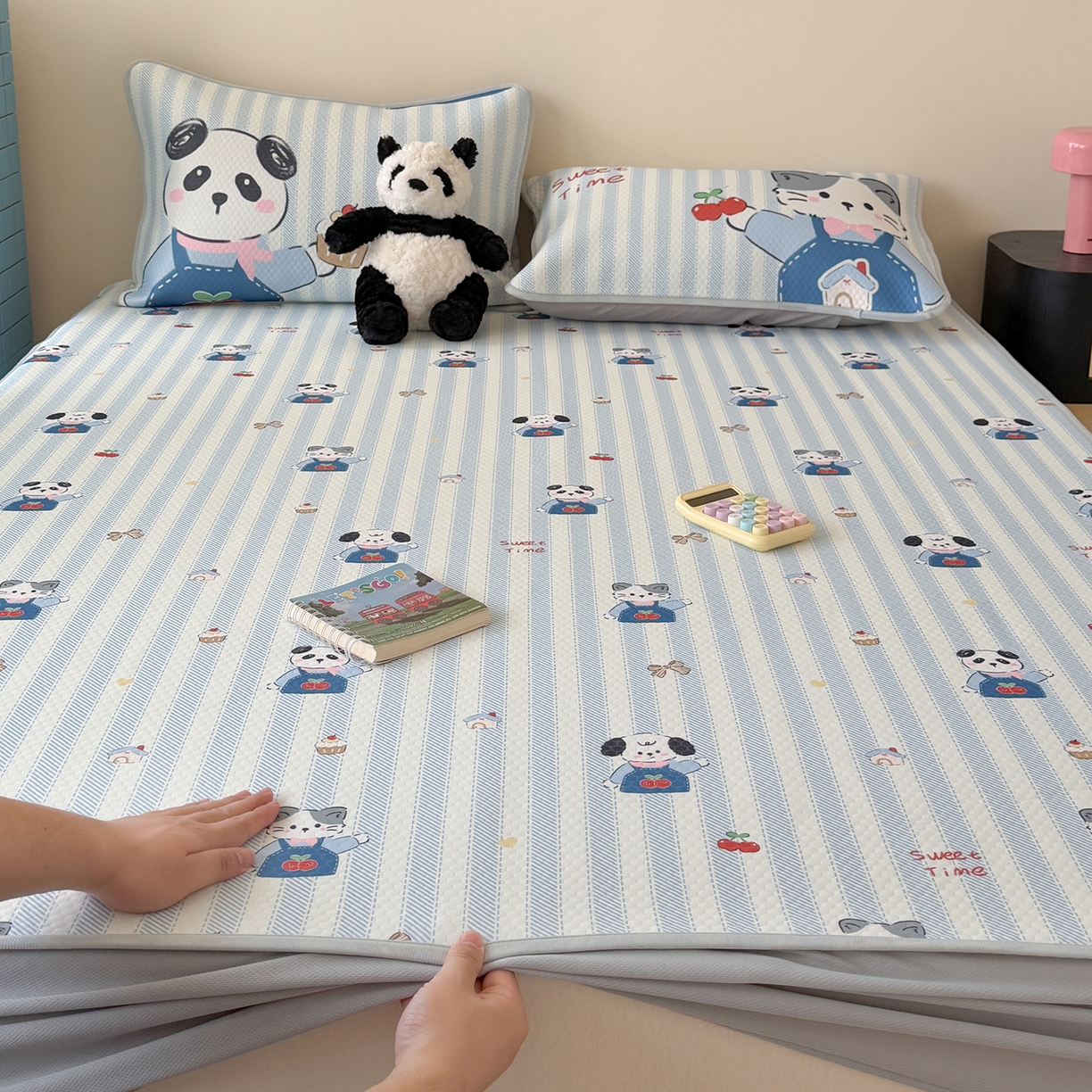 Sweet dreams甜梦 2026新款A类数码印花凉感豆豆床笠款凉席--小版 甜梦时光