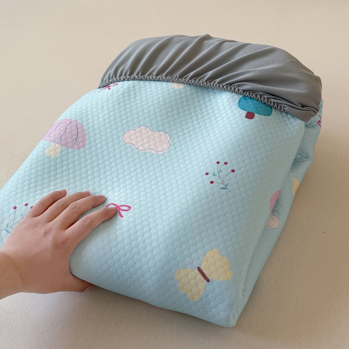 91家纺网 家纺一手货源 找家纺 Sweet dreams甜梦 2026新款A类数码印花凉感豆豆床笠款凉席--小版 小森林