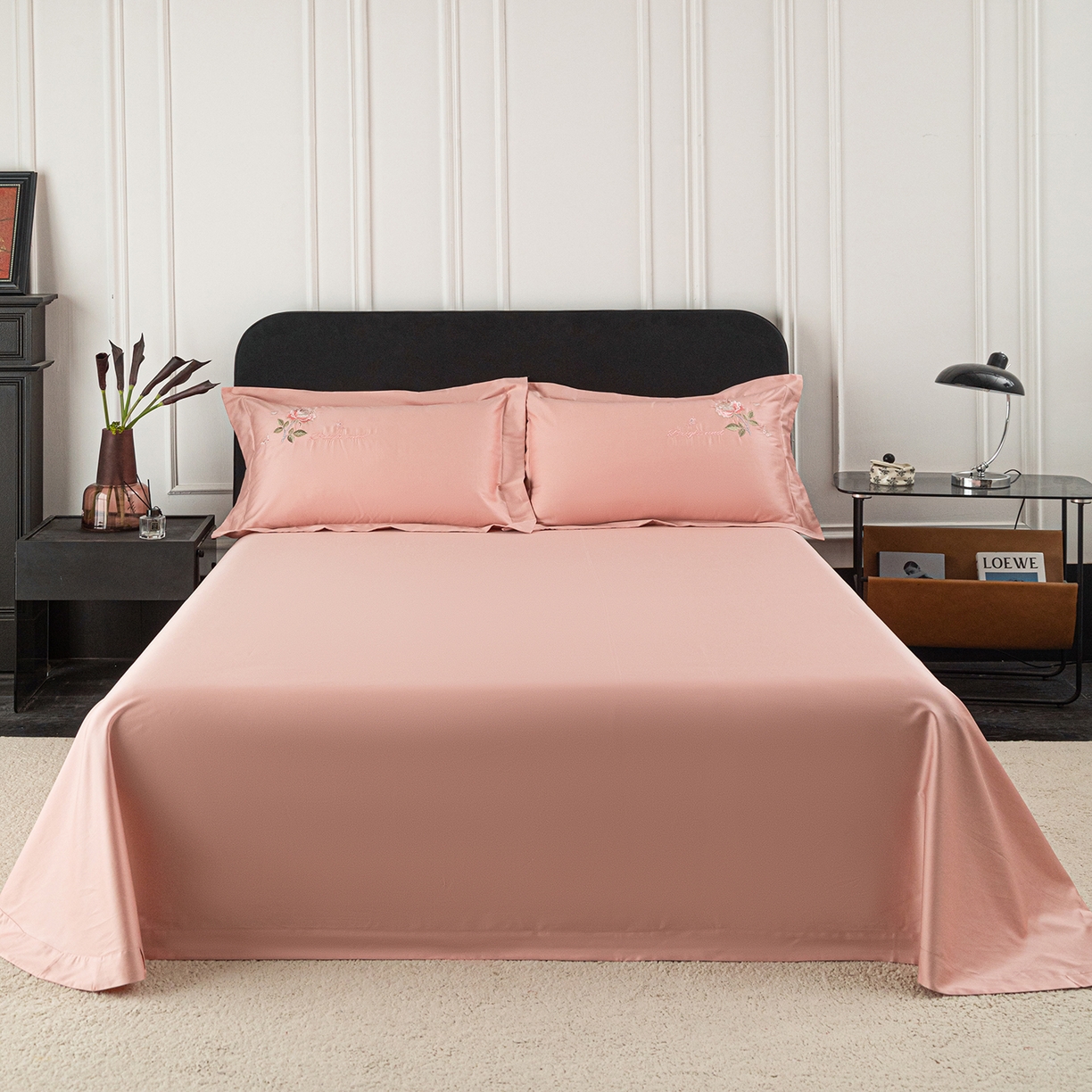 91家纺网 家纺一手货源 找家纺 莉迪娅 2026新款50s双股长绒棉纯色简约绣花床单三件套--玫瑰恋人系列 粉豆沙