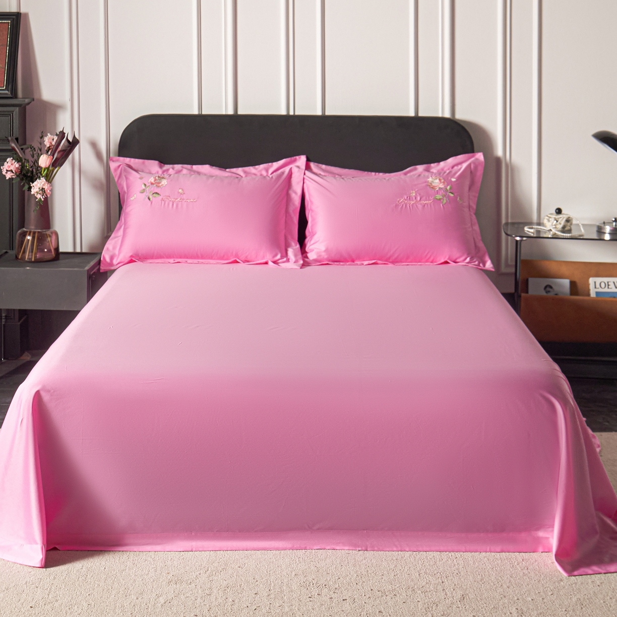 91家纺网 家纺一手货源 找家纺 莉迪娅 2026新款50s双股长绒棉纯色简约绣花床单三件套--玫瑰恋人系列 仙女粉