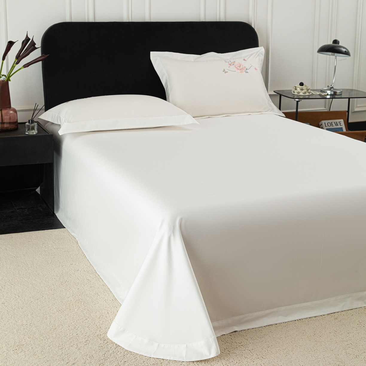 91家纺网 家纺一手货源 找家纺 莉迪娅 2026新款50s双股长绒棉纯色简约绣花床单三件套--花开牡丹系列 珍珠白牡丹