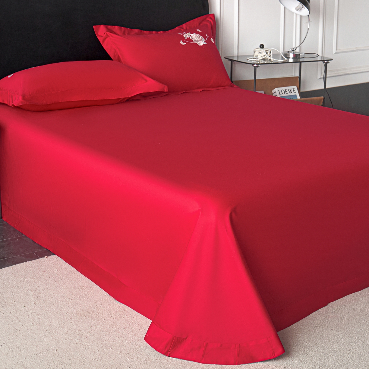 91家纺网 家纺一手货源 找家纺 莉迪娅 2026新款50s双股长绒棉纯色简约绣花床单三件套--花开牡丹系列 中国红牡丹