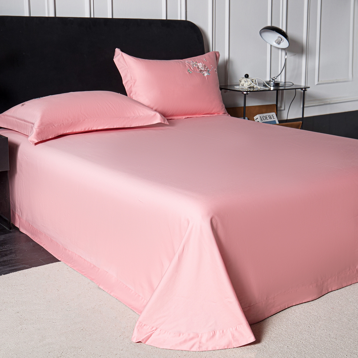 91家纺网 家纺一手货源 找家纺 莉迪娅 2026新款50s双股长绒棉纯色简约绣花床单三件套--花开牡丹系列 樱红玉牡丹