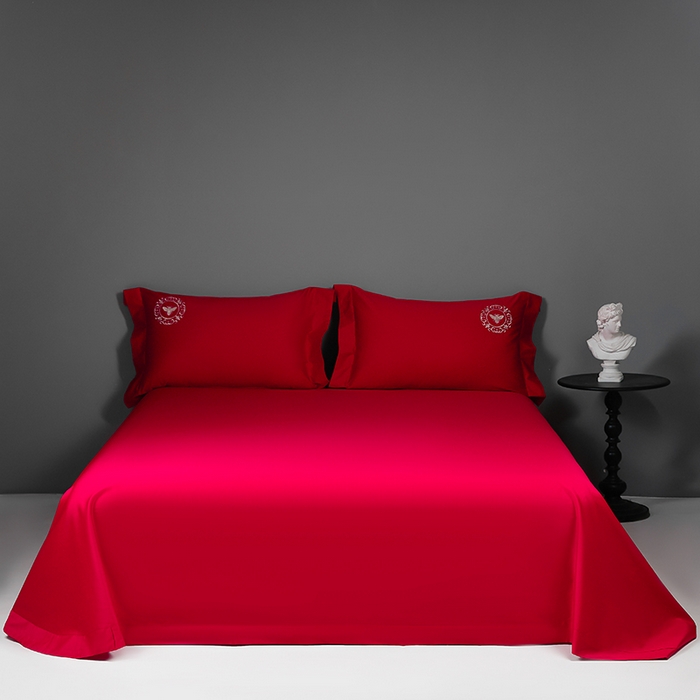 91家纺网 家纺一手货源 找家纺 莉迪娅 2026新款50s双股长绒棉纯色简约绣花床单三件套--小蜜蜂系列 中国红