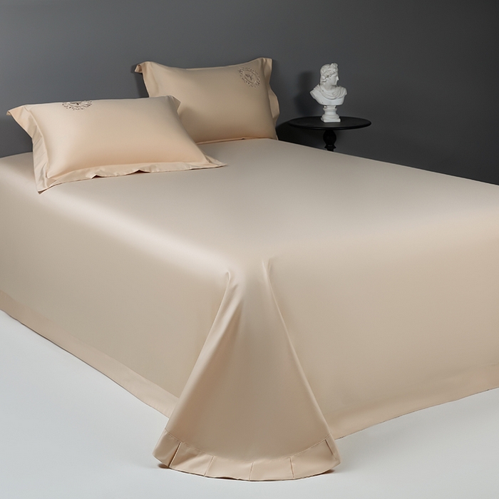 91家纺网 家纺一手货源 找家纺 莉迪娅 2026新款50s双股长绒棉纯色简约绣花床单三件套--小蜜蜂系列 香槟金