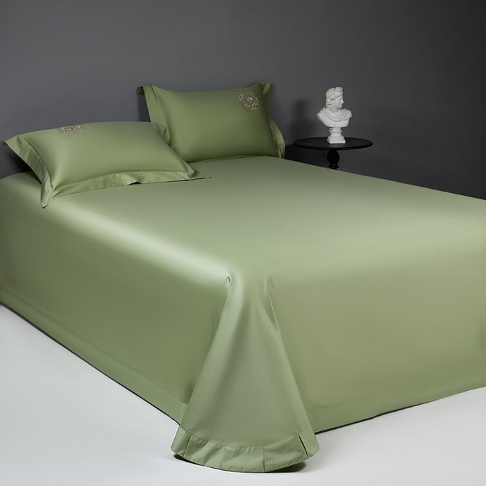 91家纺网 家纺一手货源 找家纺 莉迪娅 2026新款50s双股长绒棉纯色简约绣花床单三件套--小蜜蜂系列 抹茶绿