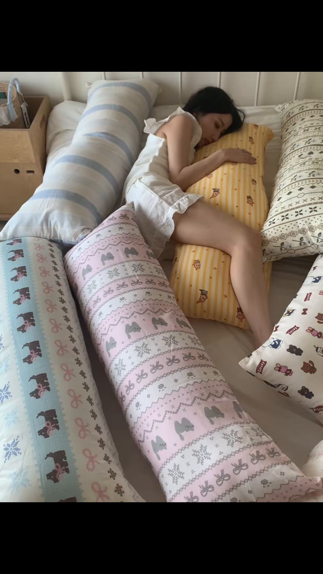 91家纺网 家纺一手货源 找家纺 桃喜 2026新款全棉双层纱巨无霸长抱枕 双层纱长抱枕-费尔岛狗狗蓝