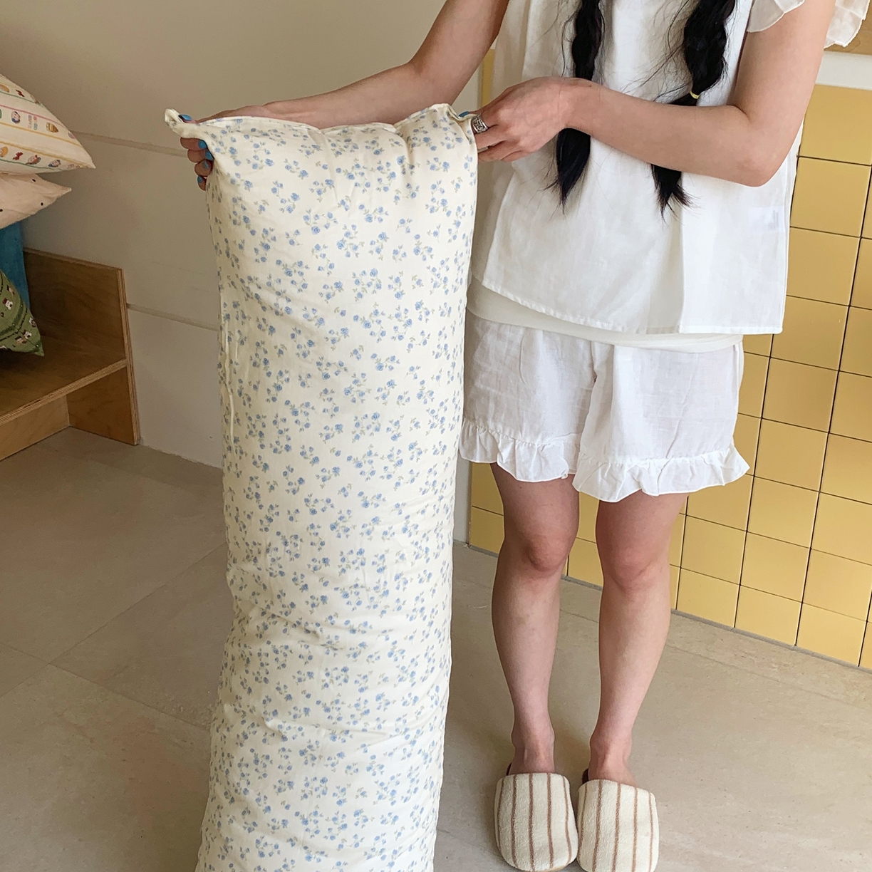 91家纺网 家纺一手货源 找家纺 桃喜 2026新款全棉双层纱巨无霸长抱枕 双层纱长抱枕-风铃草