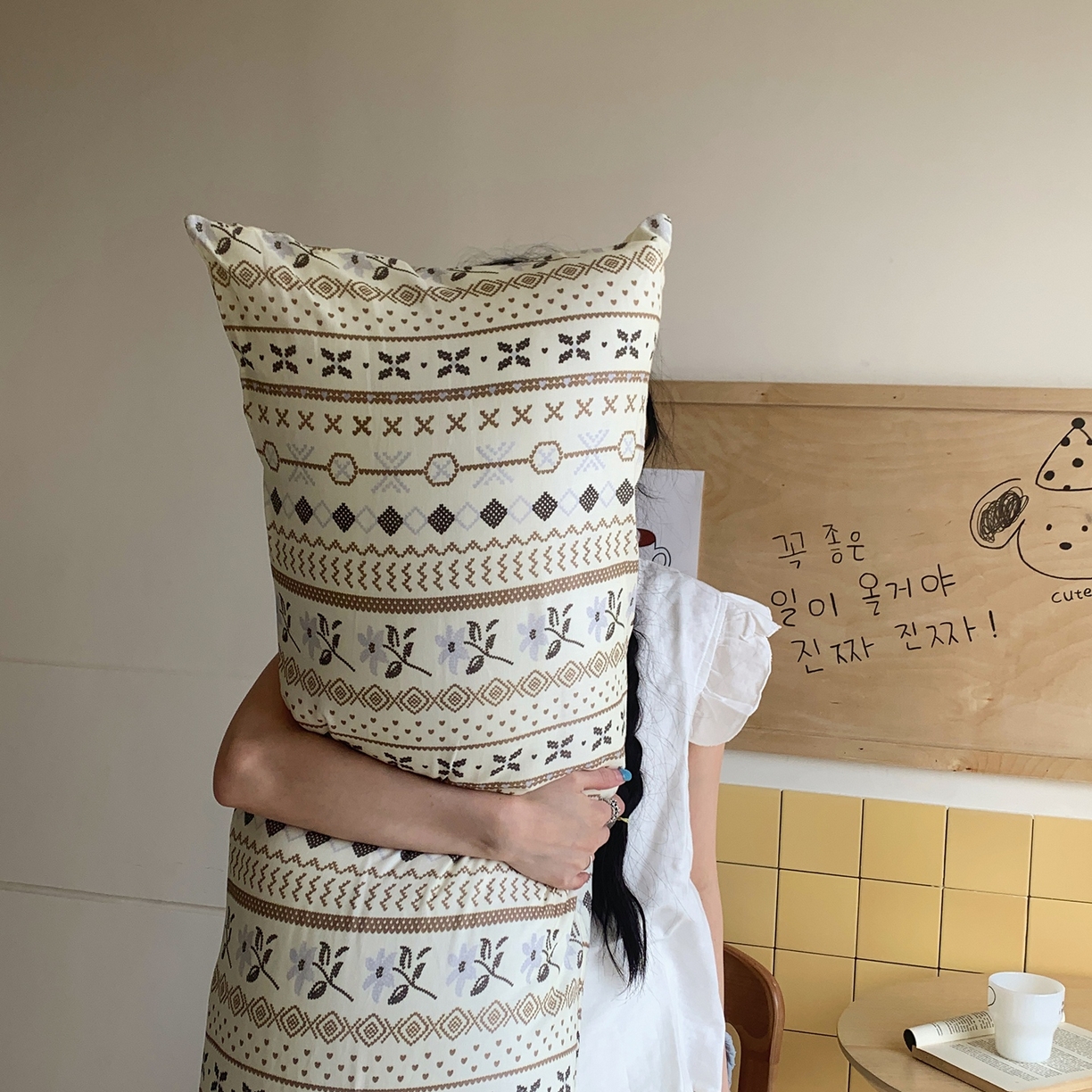 91家纺网 家纺一手货源 找家纺 桃喜 2026新款全棉双层纱巨无霸长抱枕 双层纱长抱枕-复古费尔岛