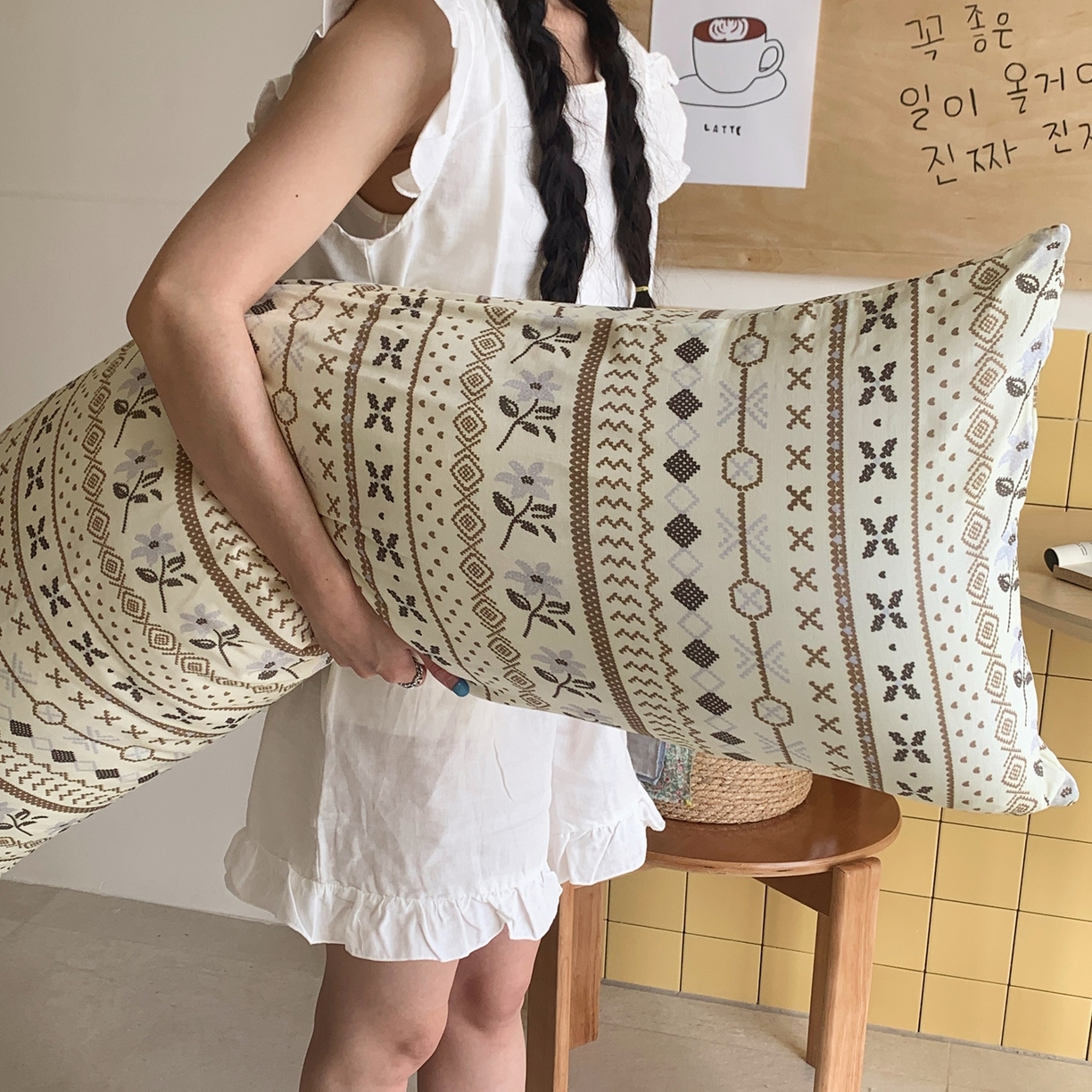 91家纺网 家纺一手货源 找家纺 桃喜 2026新款全棉双层纱巨无霸长抱枕 双层纱长抱枕-复古费尔岛