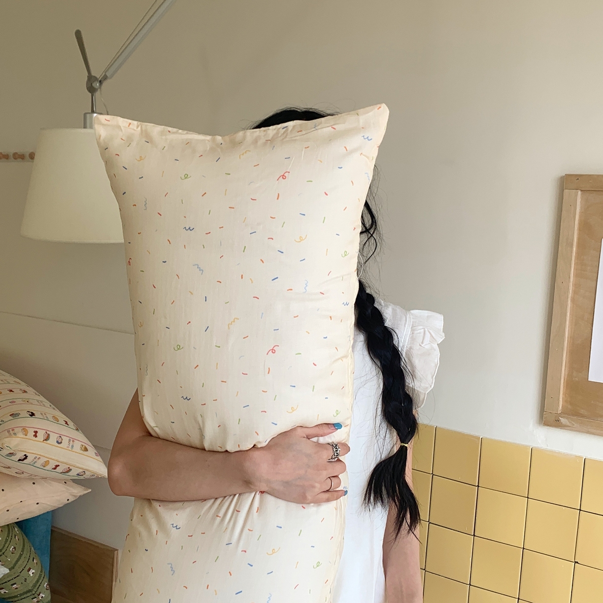 91家纺网 家纺一手货源 找家纺 桃喜 2026新款全棉双层纱巨无霸长抱枕 双层纱长抱枕-奶油派