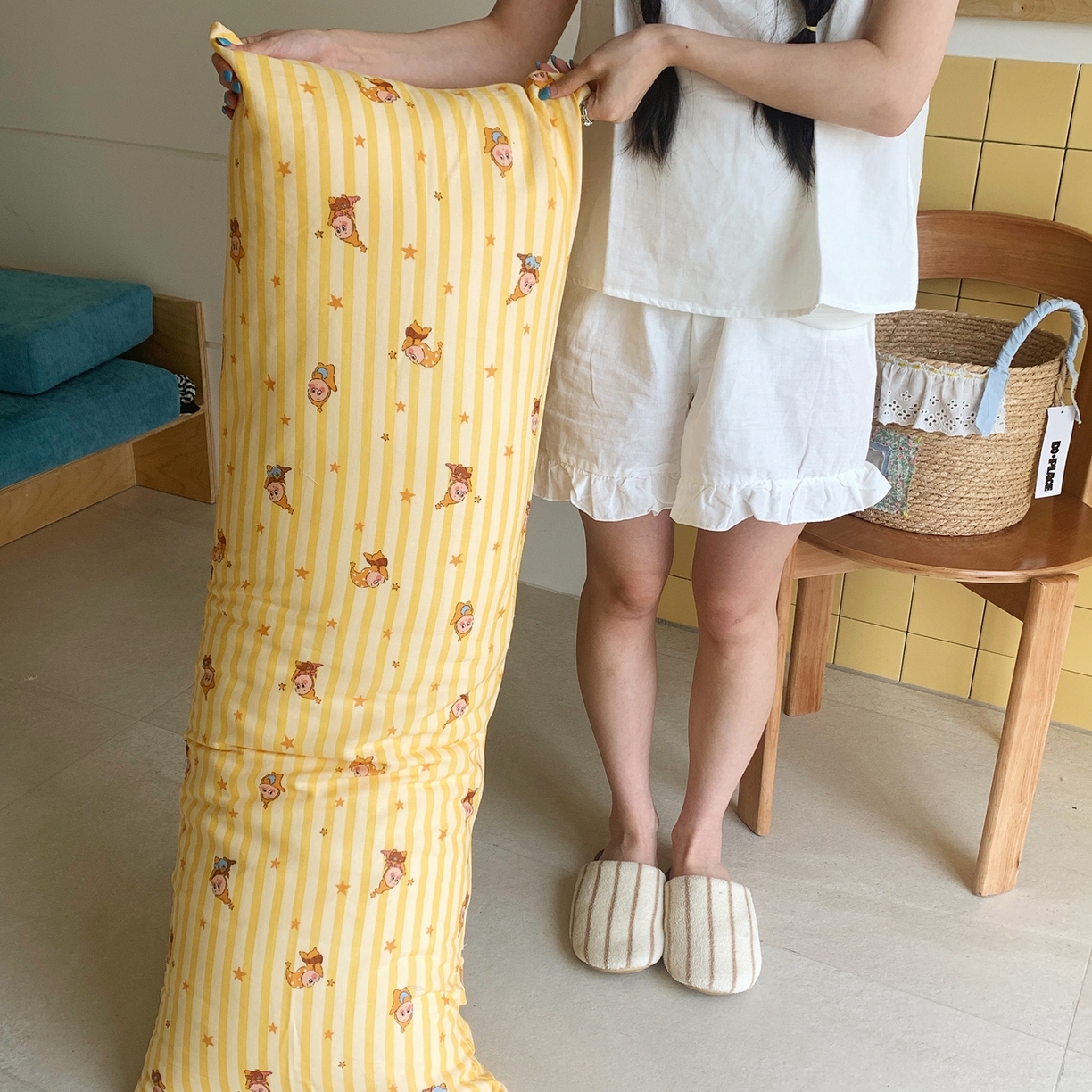 91家纺网 家纺一手货源 找家纺 桃喜 2026新款全棉双层纱巨无霸长抱枕 双层纱长抱枕-晚安小星星